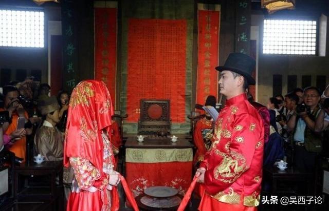 拜月老时候说些什么