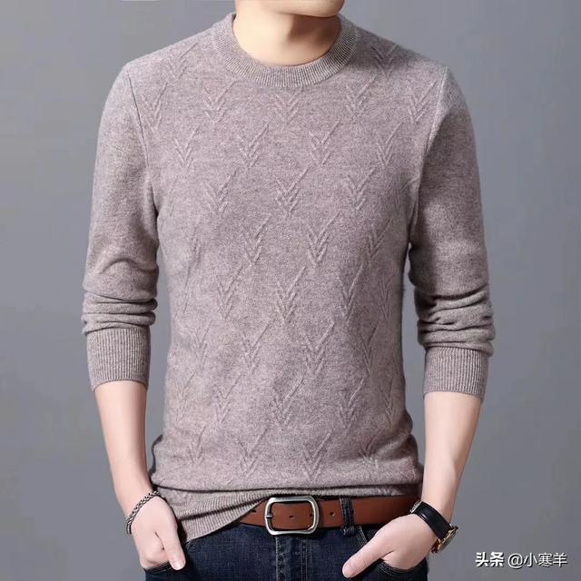 胖子穿卡通毛衣如何搭配(图8)
