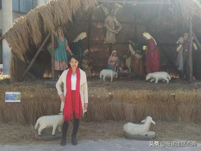 两个人去哪旅游，想多去转转