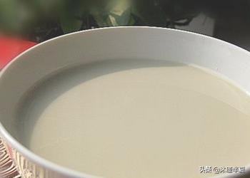 黑芝麻豆浆-黑芝麻豆浆的功效与作用