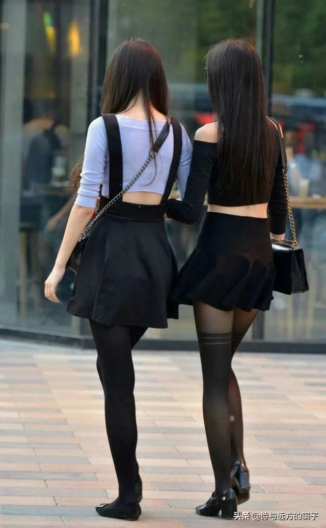 如何优雅的搭配黑色丝袜(图2)