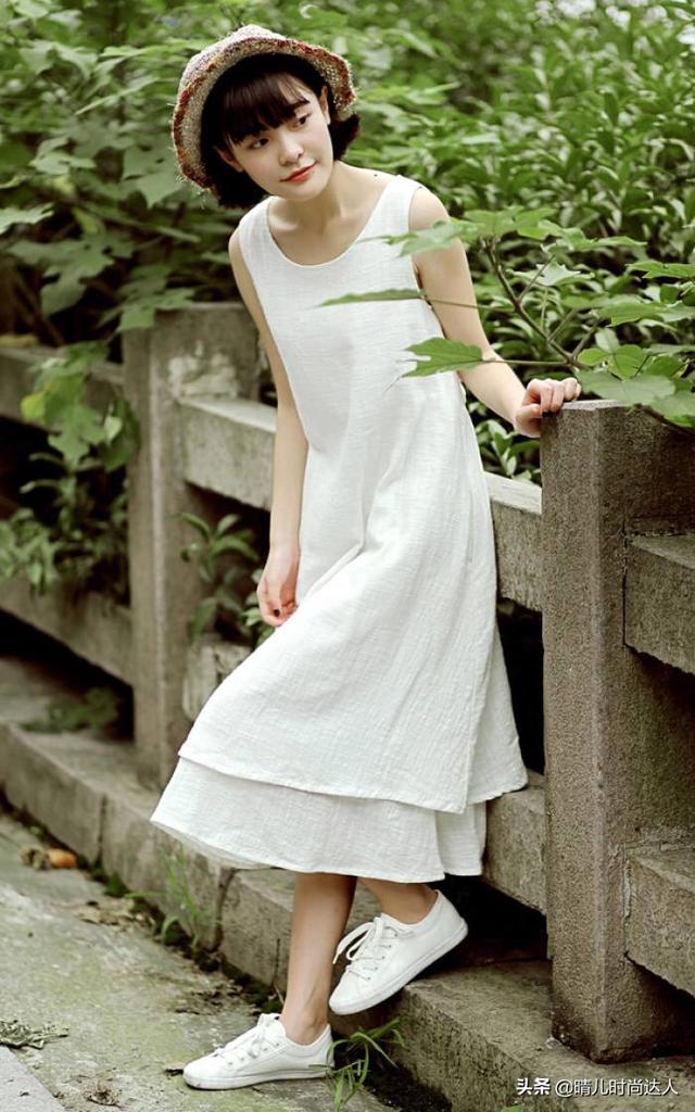 最搭配裙子小白鞋女士(图2)