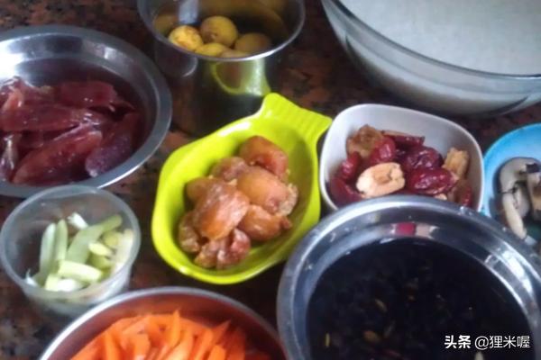 生炒糯米饭_生炒糯米饭米要冷水泡多长时间