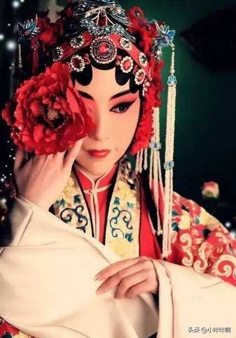 把女性当作尤物的女人(图1)