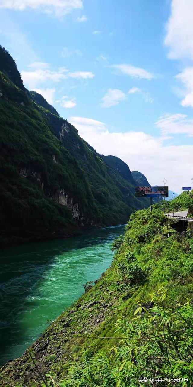 武隆画廊自驾游路线，武隆画廊自驾游路线图