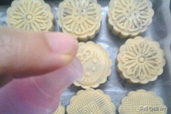 自制月饼的做法-自制月饼的做法及配方