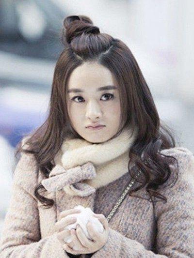 夏季化妆技巧圆脸女孩
