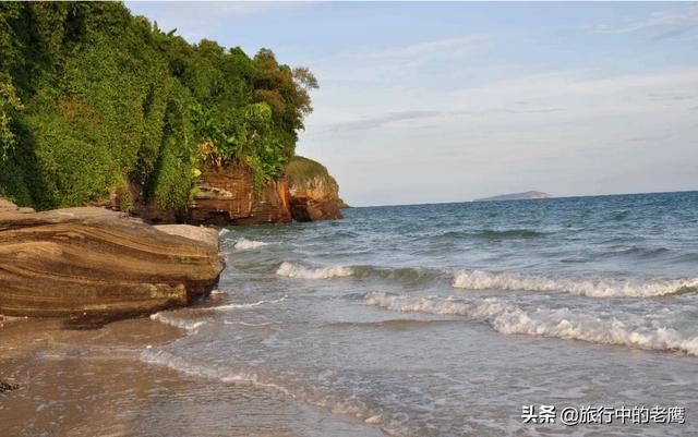 附近有海的旅游景点大全， 附近有海的地方