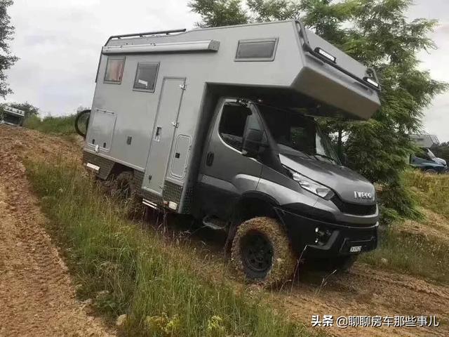 想买个越野房车，选哪一款好