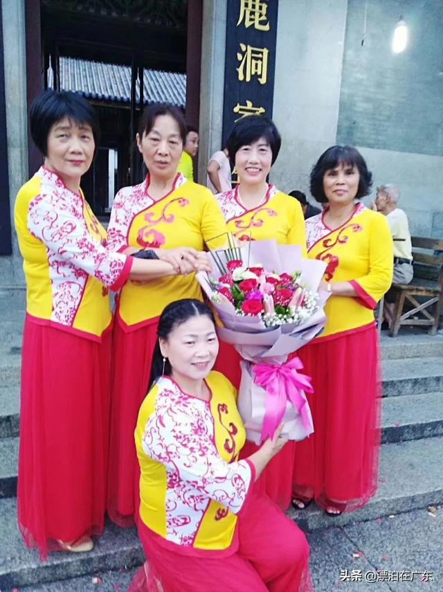 大娘化妆技巧
