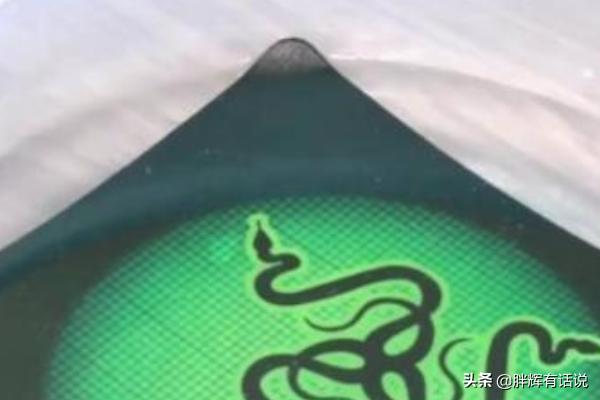 如何清洗鼠标垫(大号鼠标垫脏了怎么清理)