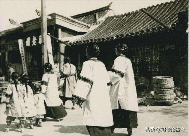 旧时女性地位感想作文(图1)