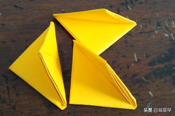 粽子做起来最简单的方法？：最简单的粽子折法