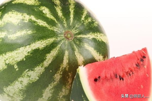 夏季吃西瓜照片怎么拍的(图2)