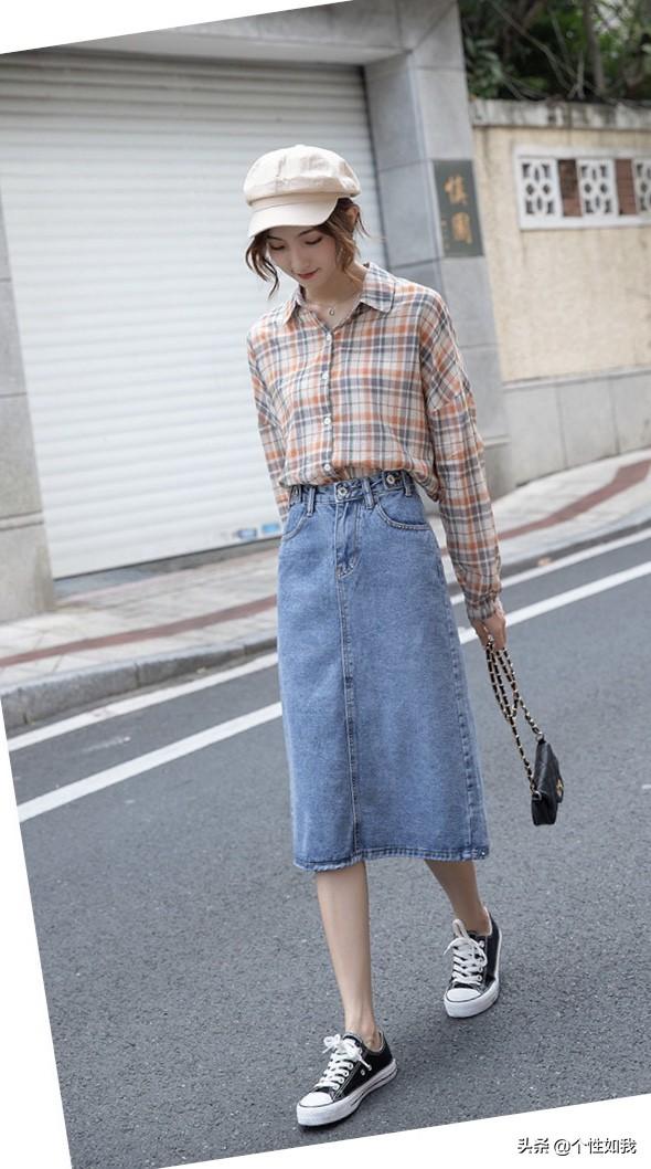 牛仔长裙如何搭配衣服女