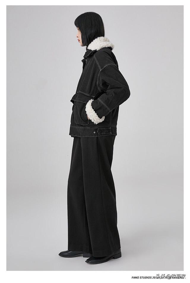 黑色牛仔外套如何搭配女(图8)