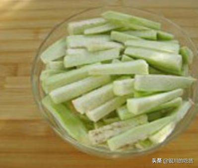 油淋茄子-油淋茄子的家常做法