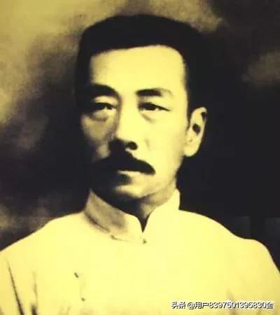 与金庸齐名的四大作家_与金庸齐名的女作家