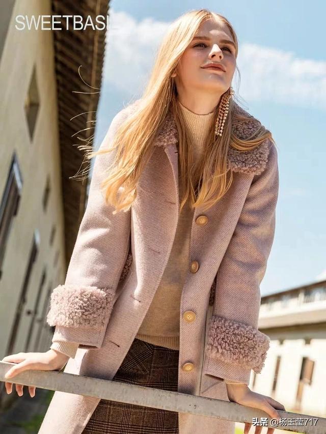 学生党如何搭配大衣女生(图2)