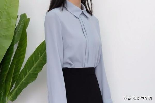 冬日如何搭配蓝衬衫女生(图6)