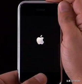 手机总是自动关机是怎么回事