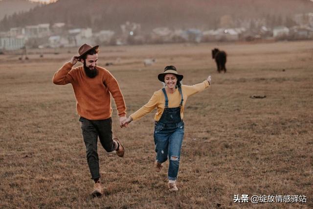 爱上一个人后还可以放下吗，放下感情句子说说心情