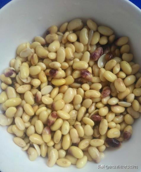 猪蹄炖黄豆-猪蹄炖黄豆有什么功效和作用