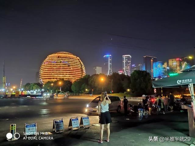 旅游景点推荐附近酒店有哪些,旅游景点推荐附近酒店有哪些地方