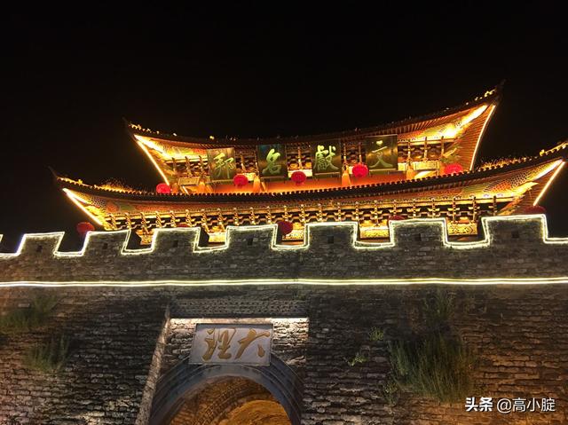 云南旅游攻略情侣穿搭， 云南旅游情侣必去的景点