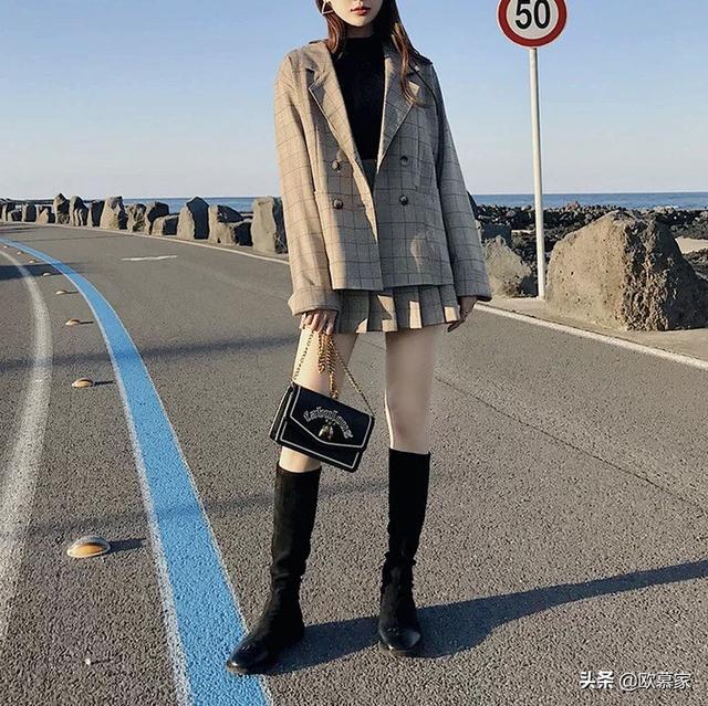运动鞋怎么搭配衣服女图片(图8)
