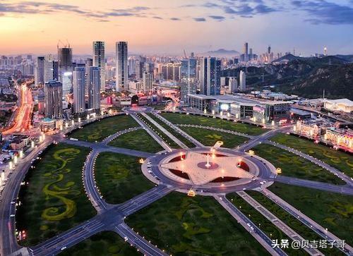 大连市星海广场有什么