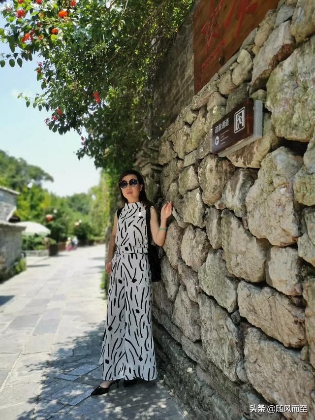 50岁女人照相如何摆造型(图5)