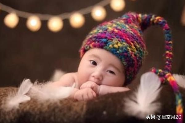 儿童拍百天照的一些技巧和方法？：宝宝百天摄影