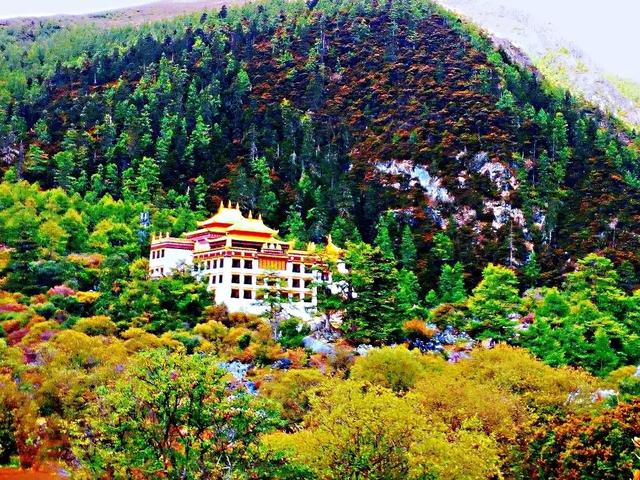 去稻城旅游都要带什么必备的东西
