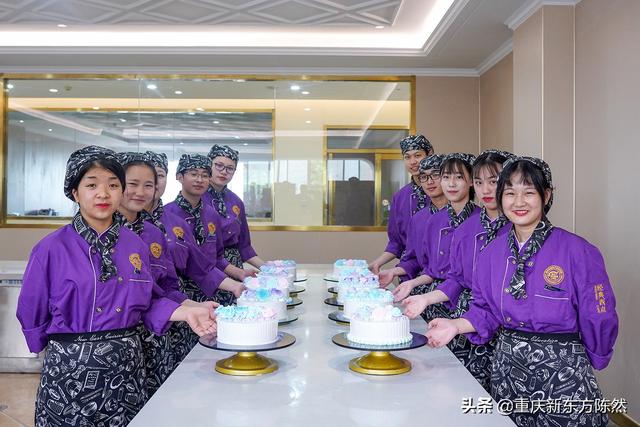 一般的西点学校学费大概是多少？：西点培训机构学费