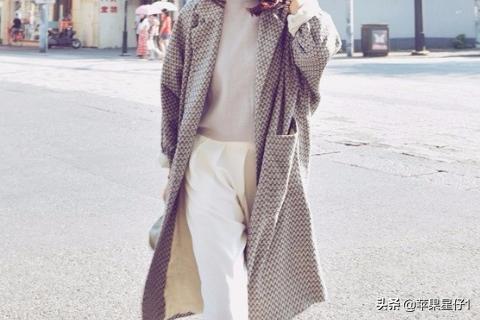 风衣如何搭配秋冬裤子好看(图6)