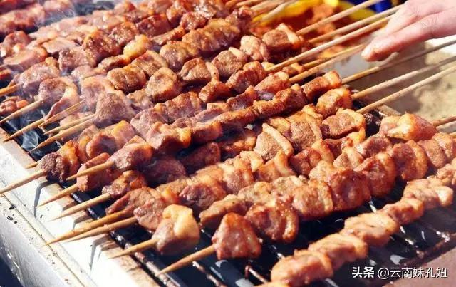 新疆旅游包包穿搭， 新疆旅游包包穿搭图片