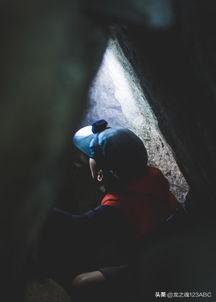 为什么我喜欢把自己关在一个狭小黑暗的空间里？