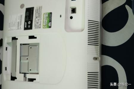 宏碁V3-571G拆机清灰？：宏碁笔记本拆机