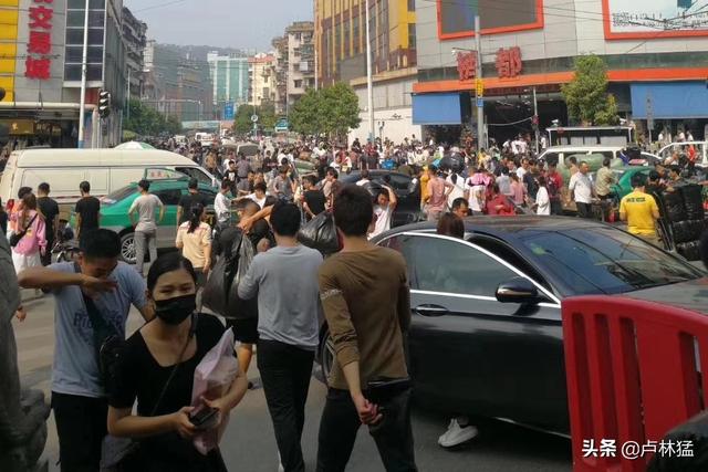想在武汉开一家鲜米店，有武汉的网友吗？帮忙提点建议，可行吗？