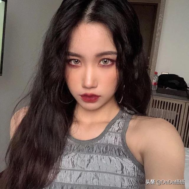 上妆美妆好物分享
