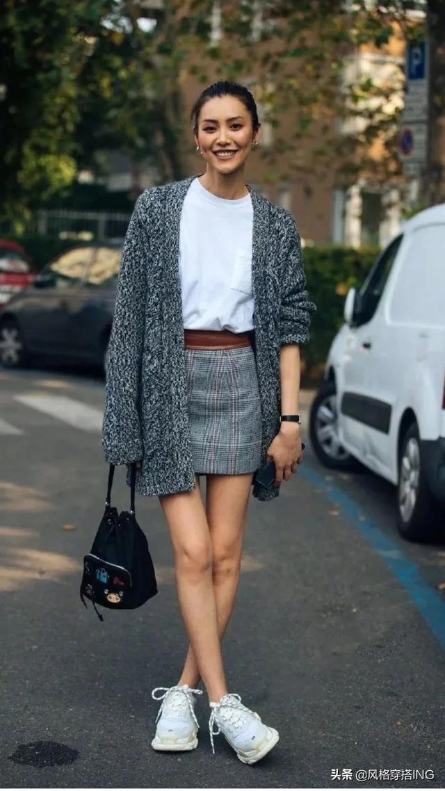 毛衣呢子短裙如何搭配衣服(图3)