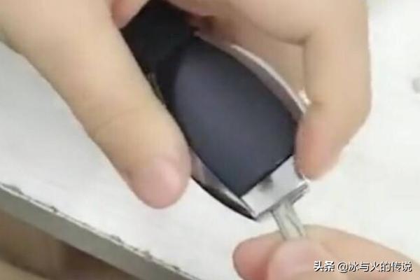 奔驰拆解