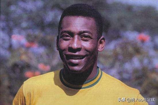 街上足球明星有多少个人