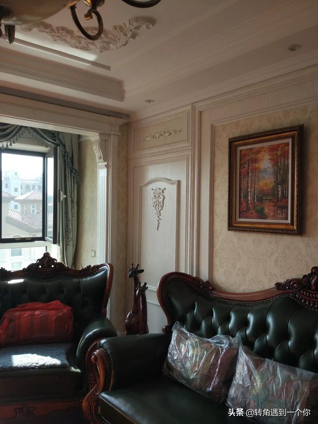 地毯如何搭配窗帘客厅挂(图11)