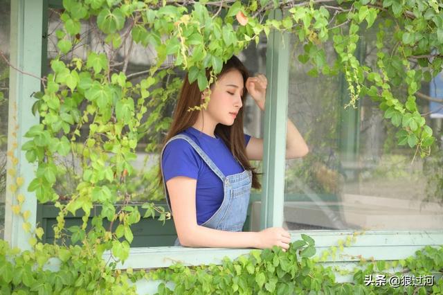 流行什么蓝色(流行什么蓝色羽绒服)
