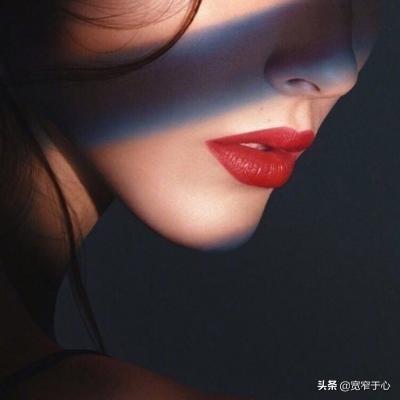 男的说女人味应怎回复（男人说女人味道不错）(图1)
