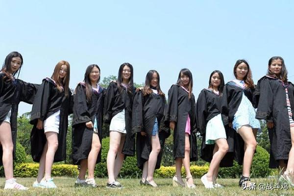 学士服化妆技巧图解
