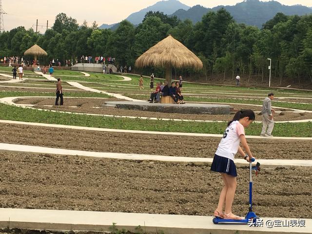 云南保山市保山工贸园区自助烧烤农家乐旅游哪里好,保山自助烧烤有哪几家
