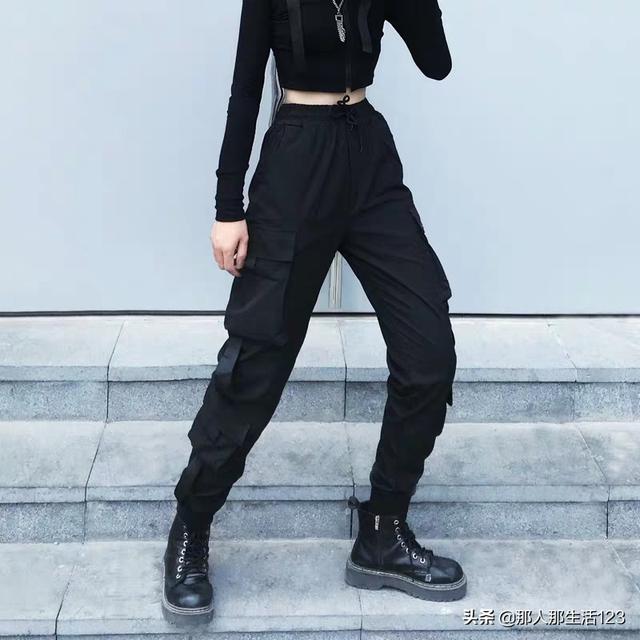 女生短发怎么搭配衣服(图1)